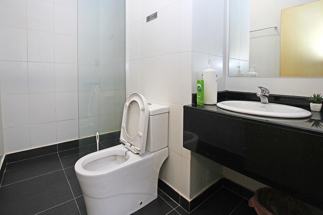 Bernard Holiday Home @ Imperial Suites Kuching Exterior photo